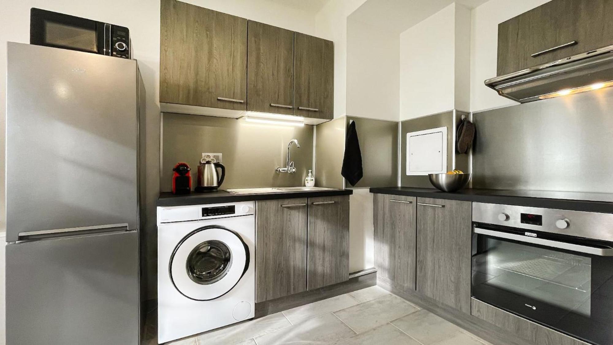 Homey Keola - Parking Prive Gratuit - Aux Portes De Geneve - Au Pied Du Tram - Appartement Avec 1 Chambre Et Un Grand Salon Avec Un Canape-Lit Ambilly Bagian luar foto